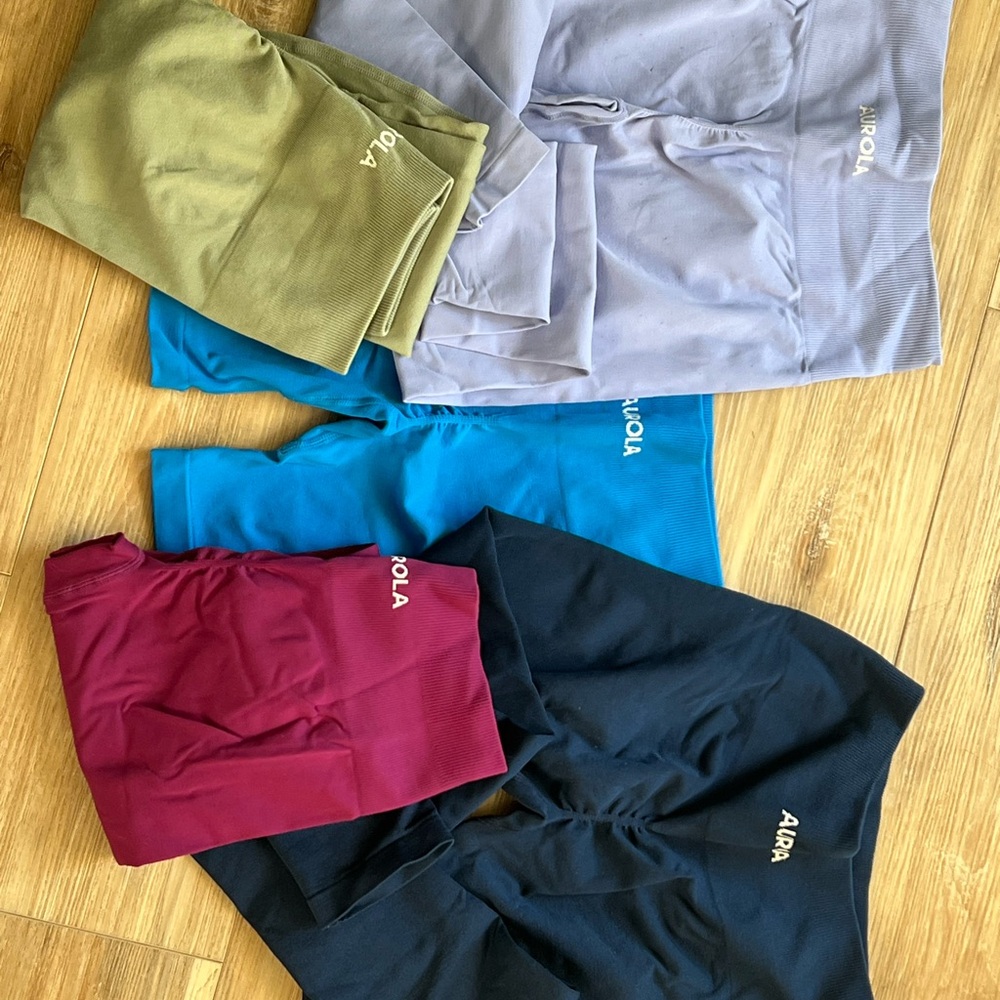 Aurola Leggings Haul - 4 pairs of leggings 1 pair of shorts - XS